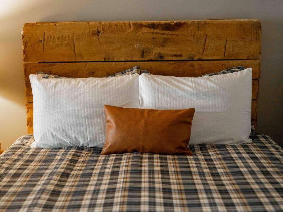 Stonegate Lodge King Bed Wifi Roku Tv Salt Water Pool Room #203 Eureka Springs Exterior foto